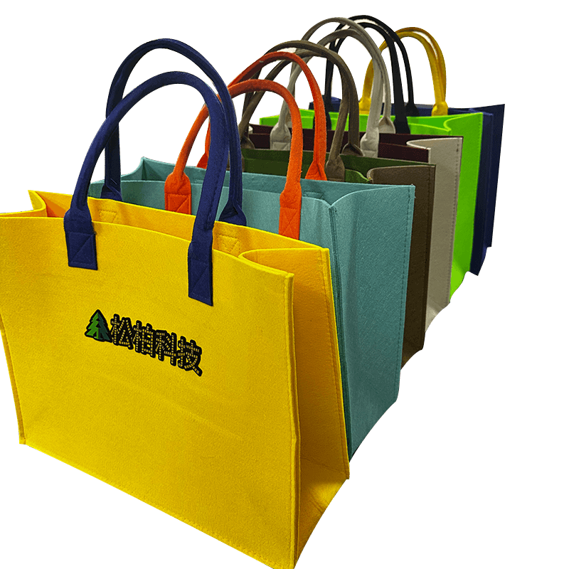 Tas Tangan Felt dengan Label Perpindahan Panas